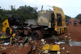 IMAGENS IMPRESSIONANTES: Explosão destrói carro-forte em tentativa de roubo no Pará; VEJA VÍDEO