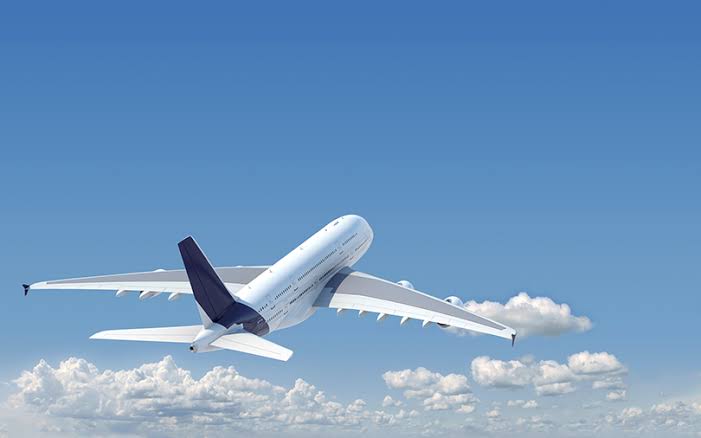 Embraer pede à Anatel testes sobre possível interferência do 5G em aviões