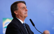 ‘Vamos cada vez mais exigir que o outro lado jogue dentro das quatro linhas’, afirma Bolsonaro