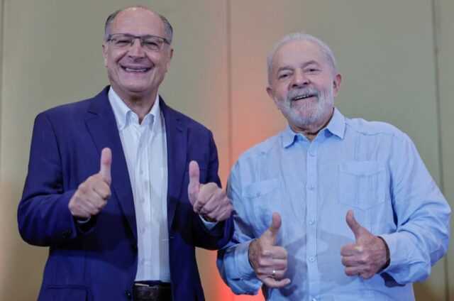‘Vendendo a alma ao Diabo’ – Alckmin tentará atrair “pastores desconhecidos” para apoiar Lula