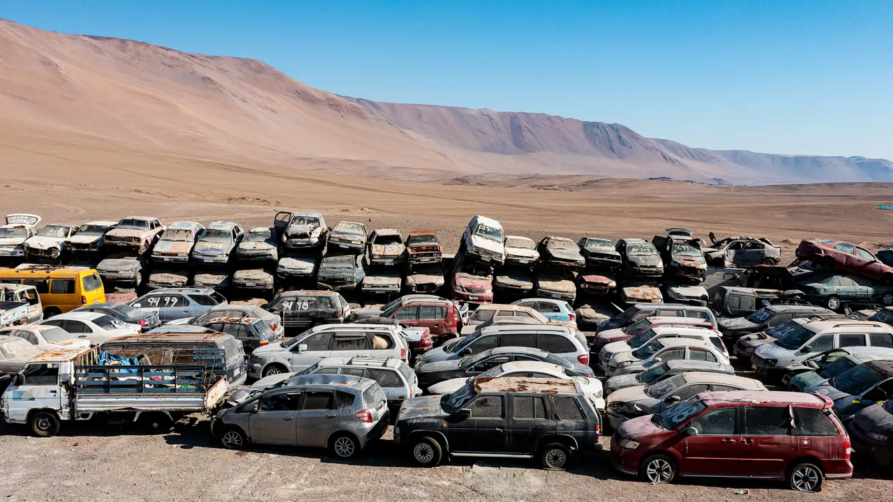 Descarte irregular transforma partes do Atacama em lixões a céu aberto