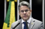 Urgente: Senador Alessandro Vieira sinaliza voto a Rogério Marinho e deixa Alcolumbre nas “cordas”