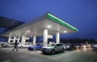 Gasolina sobe 3,2% na primeira semana do ano e fica acima dos R$ 5