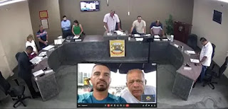 BRASIL: DIRETO DA PRAIA, VEREADORES VOTAM A FAVOR DO AUMENTO DO PRÓPRIO SALÁRIO DURANTE SESSÃO E CENA VIRALIZA; ASSISTA