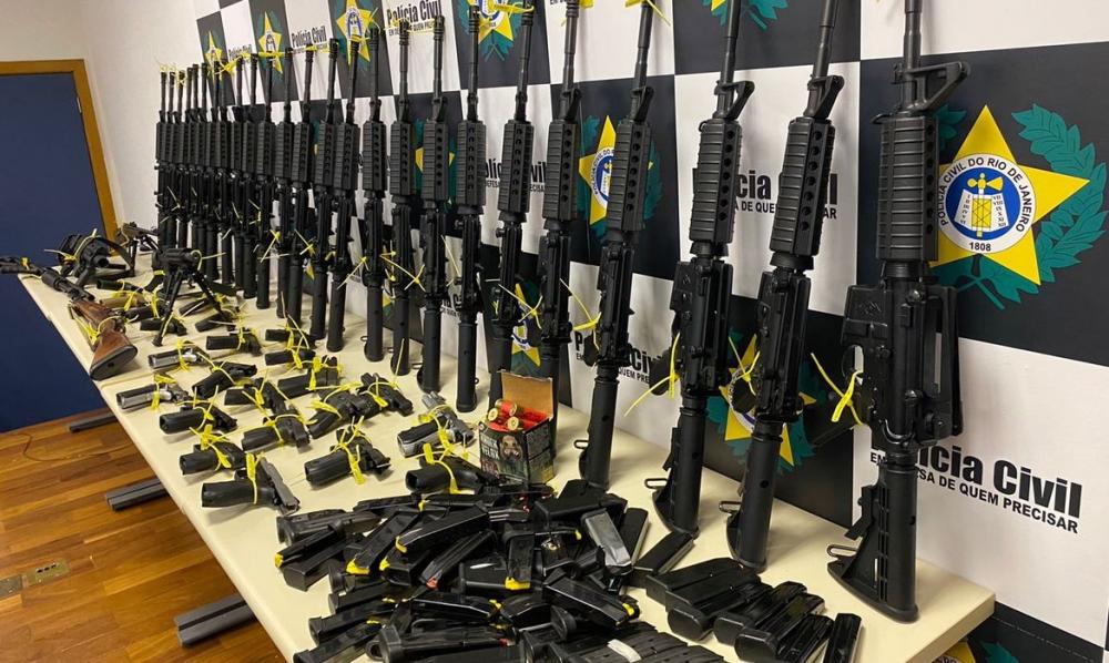 Polícia Civil prende fornecedor de armas que abastece facção criminosa