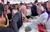 Lula não aceita ler bíblia durante velório de Pelé
