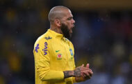 TV espanhola expõe compras de Daniel Alves na prisão