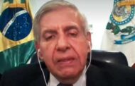 “Não desistam do Brasil”, declara general Heleno a apoiadores