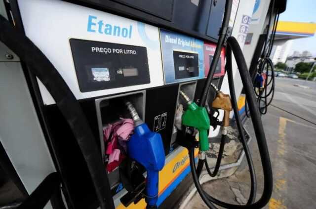 Preços da gasolina e do etanol sobem em todo o país