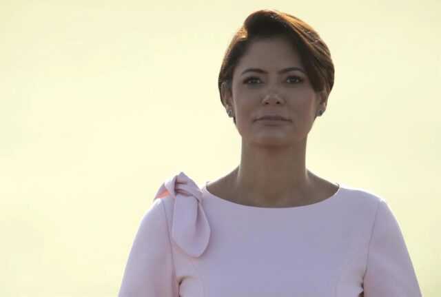 “Diabo está preparando o mundo pro anticristo”, posta Michelle