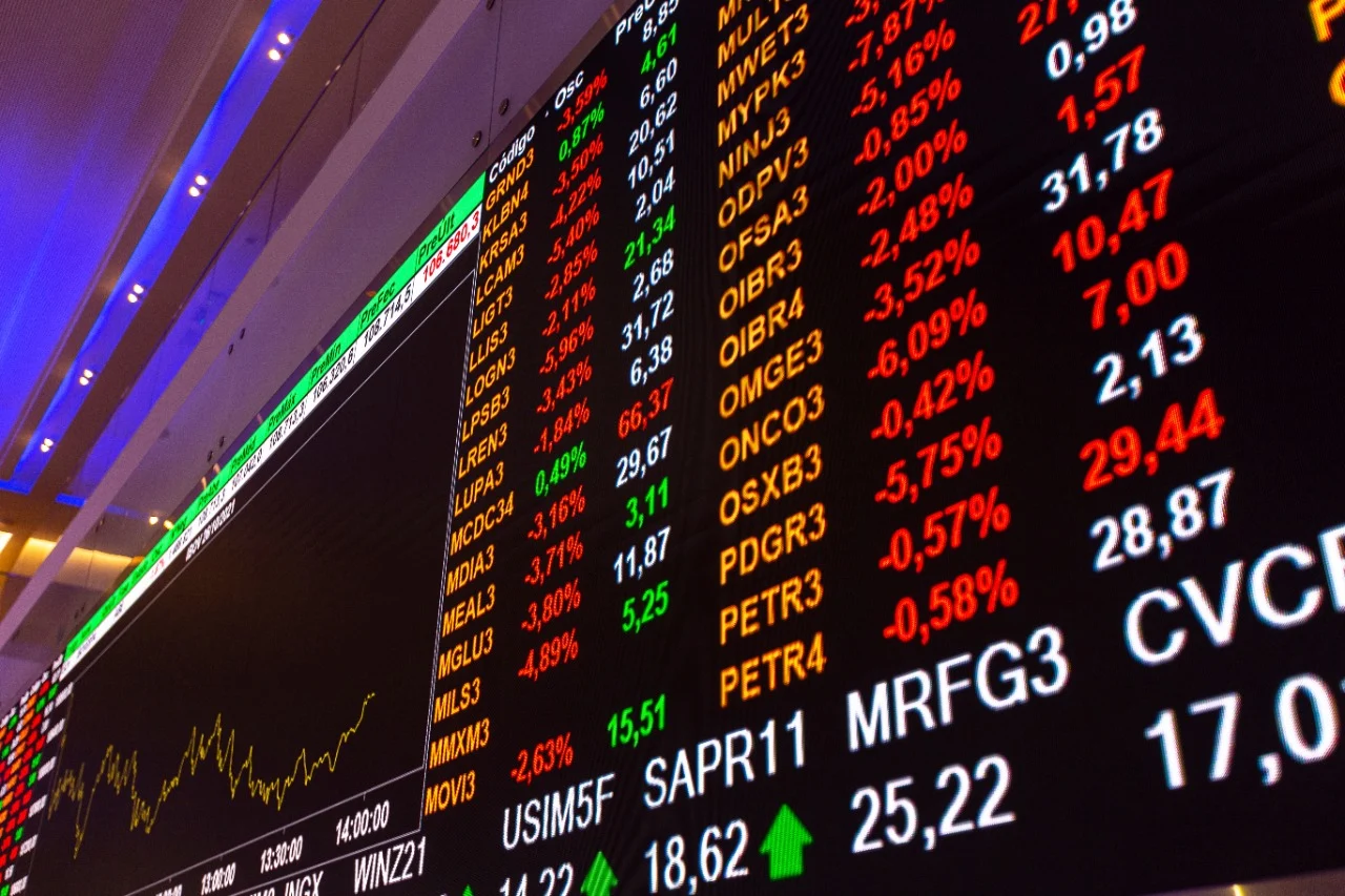 Investidores estrangeiros diminuem capital na Bolsa de Valores do Brasil