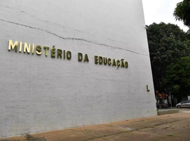 MEC de Lula vai rever reforma que modernizou o ensino médio