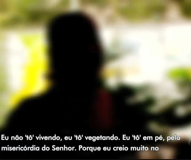 'Estou vegetando', diz mãe de jovem que sumiu no Benedito Bentes, Maceió; polícia trata o caso como sequestro