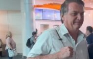 Aclamado: Bolsonaro deixa Orlando e fazem fila para tirar foto com ele; VEJA VÍDEO
