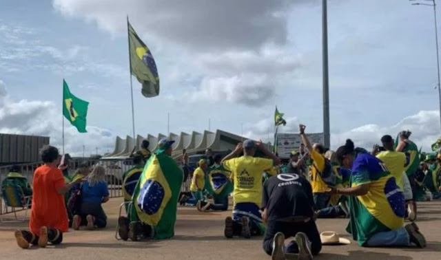 Forças Armadas devem atender ao clamor popular