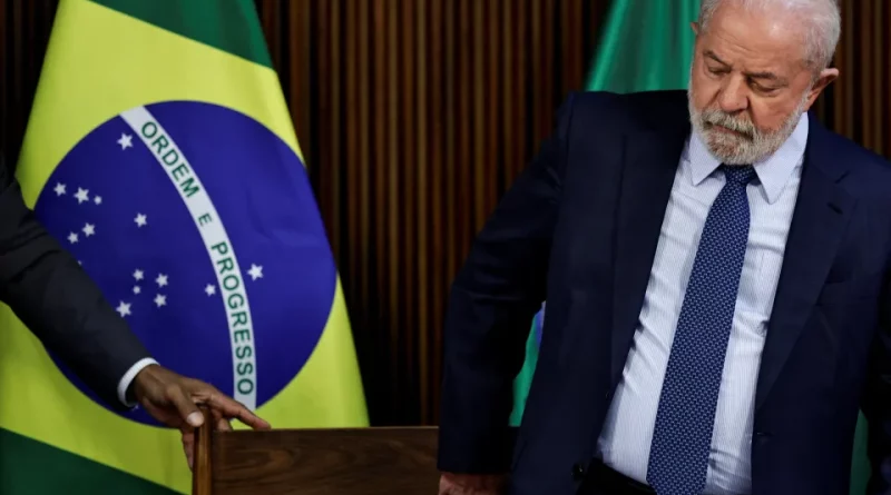 SEM DINHEIRO PARA MENSALÃO??? Lula ESTÁ REVOLTADO COM o presidente do BC… disse que foi traído e que isso levará Brasil à recessão