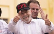 TSE nega multar parlamentares por posts de Lula com boné “CPX”
