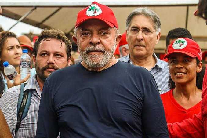 BRASIL: MST SOBE O TOM CONTRA LULA E FAZ COBRANÇA AO PETISTA