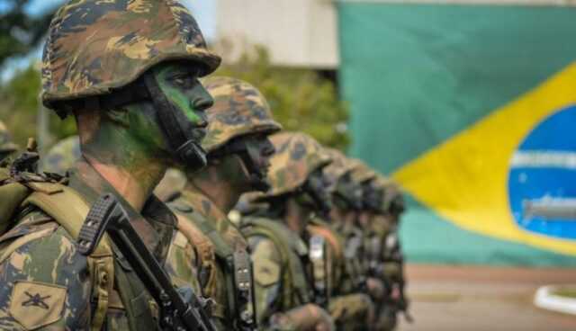 PEC do PT quer mudar art. 142 da Constituição e acabar com GLO