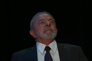 BRASIL: JORNAL QUE APOIOU ELEIÇÃO DE LULA DIZ QUE O PETISTA JOGA CONTRA O PAÍS