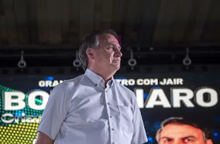 Bolsonaro diz que Lula “não vai durar muito” com atual postura