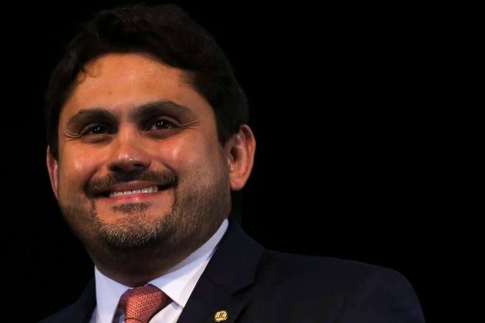 Comissão de Ética abre investigação contra ministro de Lula