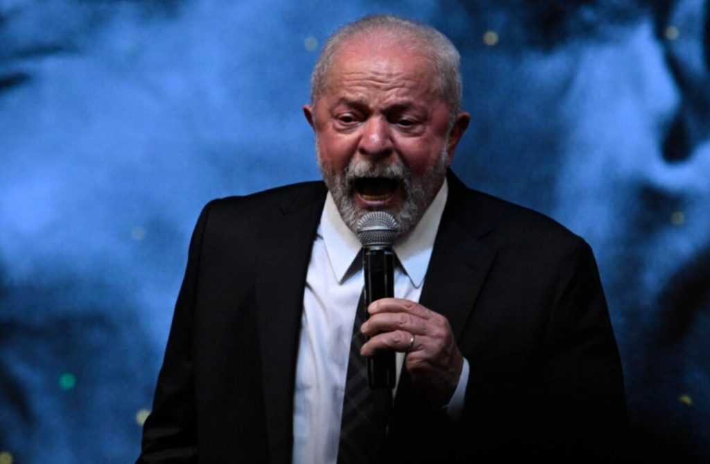 Lula exclui arte sacra do grupo de projetos atendidos pela Lei Rouanet; Segmento tinha sido incluído por Bolsonaro