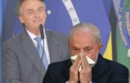 Coincidência ou farsa?: Pneumonia de Lula tem data pra acabar e coincide com chegada de Bolsonaro ao Brasil