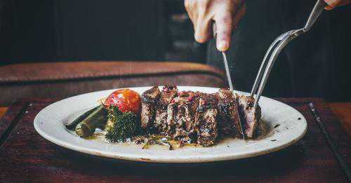 Cientistas testam método que torna carne bovina mais gostosa