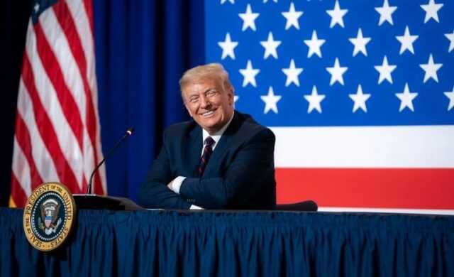 “Estou de volta”, diz Trump em 1° post no Facebook desde 2021