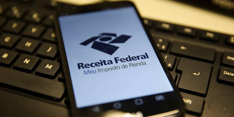 Declaração do Imposto de Renda poderá ser feita pelo celular ou computador