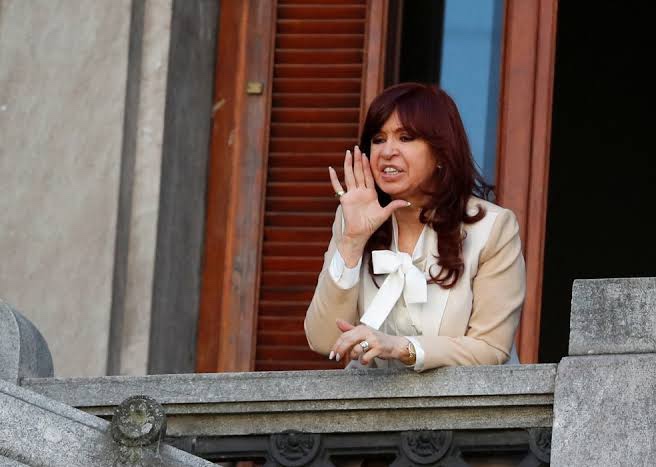 Sentença de Cristina Kirchner aponta “corrupção sem precedentes” na Argentina
