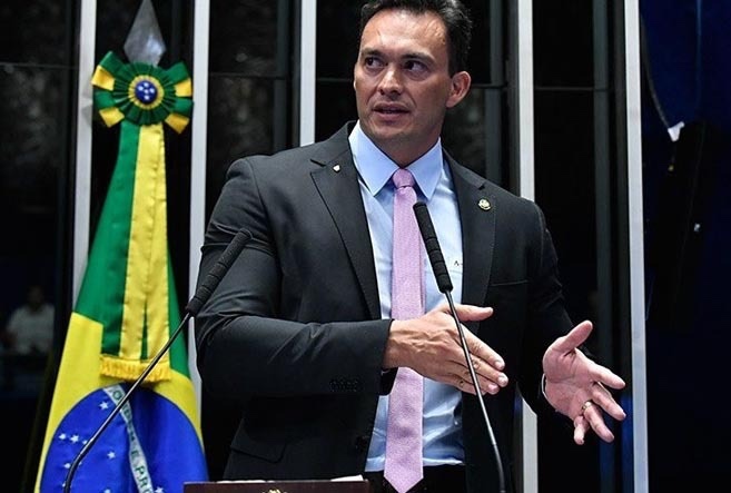 Senador Styvenson pede intervenção federal para o RN e diz que Governo não teve capacidade de conter a criminalidade