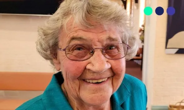 Aos 91 anos, idosa permanece ativa servindo a Deus na Igreja