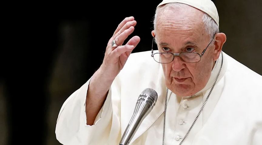 “Papa Rapper”: Foto do Papa vestido com casaco estiloso viraliza nas redes sociais; Veja imagem