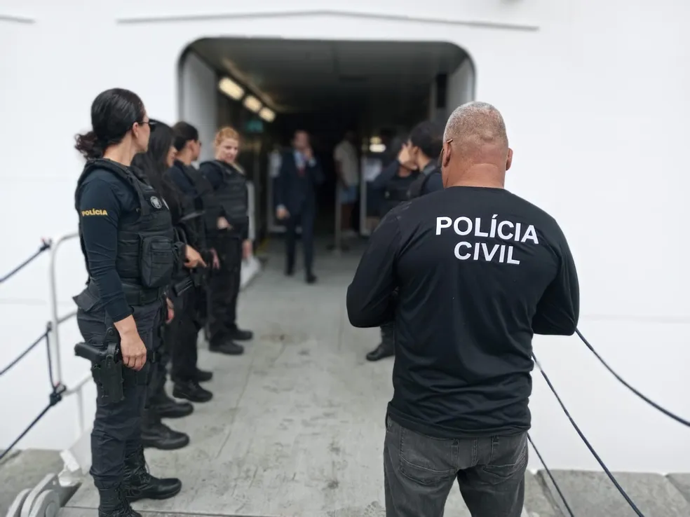 Tripulante de cruzeiro é preso em Maceió suspeito de estuprar colega de trabalho em navio