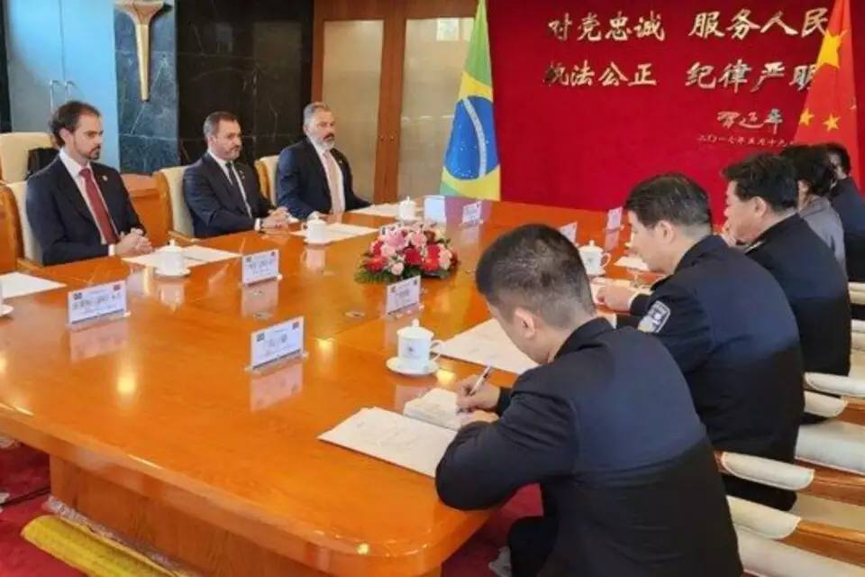 PF faz acordo com a China que prevê intercâmbio de policiais e dados