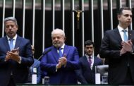 Lula pede ao congresso que arquive projeto que beneficia militares