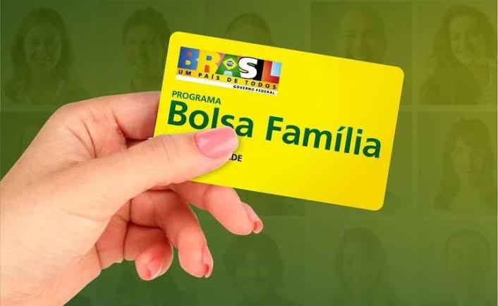 BRASIL: GOVERNO LULA BLOQUEIA MAIS DE 1 MILHÃO DE PESSOAS NO BOLSA FAMÍLIA