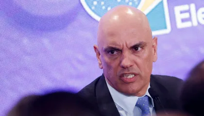 Plantão TBN: Moraes sugere transformar em lei poder do TSE de derrubar perfis
