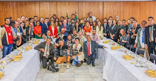 BRASIL: DEPUTADO REVELA MUDANÇA DE POSTURA DA IMPRENSA CONTRA LULA