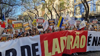 MUNDO: LULA É ALVO DE PROTESTOS POPULARES EM PORTUGAL AO ENTRAR NO PARLAMENTO E OUVE PEDIDOS DE PRISÃO