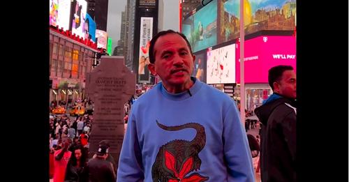 Manoel Gomes, do hit ‘Caneta Azul’, faz turnê internacional e canta em Nova York; assista