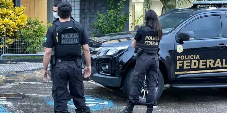 PF e FTCE prendem foragido da justiça do RN e suspeito de integrar facção criminosa