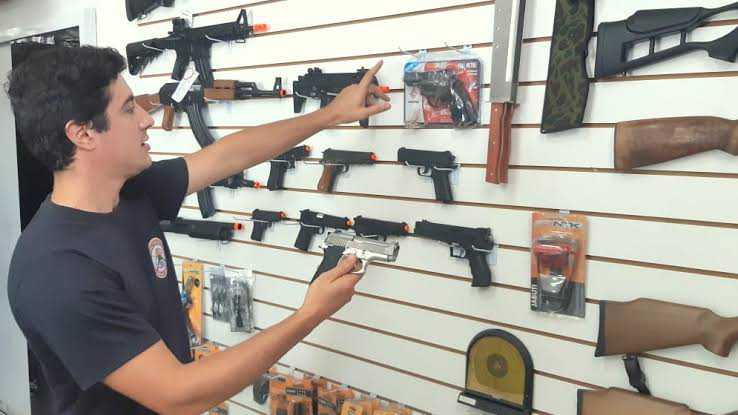 Acredite se quiser: Petistas propõem criar um ‘IPVA’ sobre as armas de fogo; entenda
