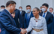 MUNDO: MARINA SILVA CELEBRA ENCONTRO COM O MAIOR POLUIDOR DO PLANETA