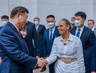 MUNDO: MARINA SILVA CELEBRA ENCONTRO COM O MAIOR POLUIDOR DO PLANETA