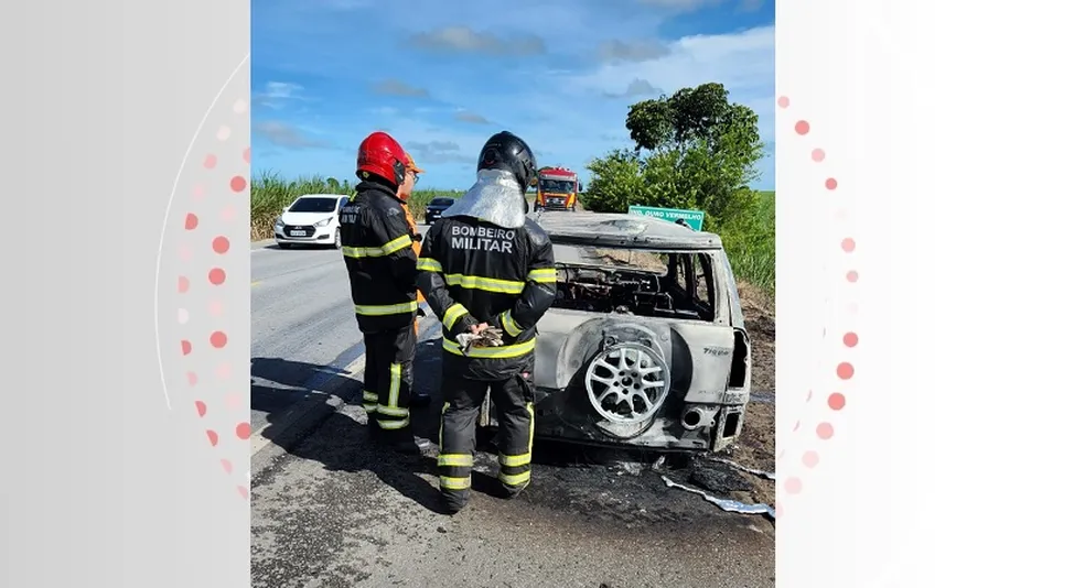 Carro fica destruído após pegar fogo em rodovia de Marechal Deodoro, AL