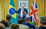 MUNDO: EM LONDRES, LULA OUVE PERGUNTA EM PORTUGUÊS E NOVAMENTE DIZ QUE NÃO ENTENDEU