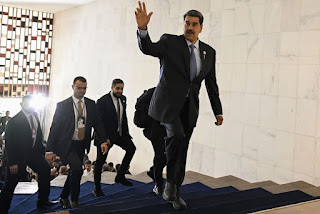 BRASIL: ENTREVISTA COLETIVA DE MADURO EM BRASÍLIA TERMINA COM PANCADARIA DE SEUS SEGURANÇAS CONTRA JORNALISTAS